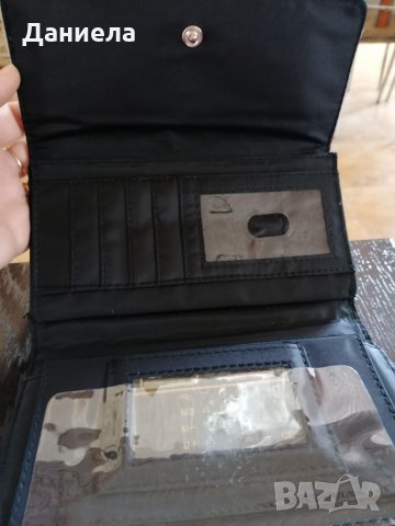 Дамски кожен портфейл, снимка 5 - Портфейли, портмонета - 32655580