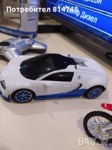 Мотор играчка Yamaha и радиоуправляема количка Bugatti, снимка 4 - Коли, камиони, мотори, писти - 43254526