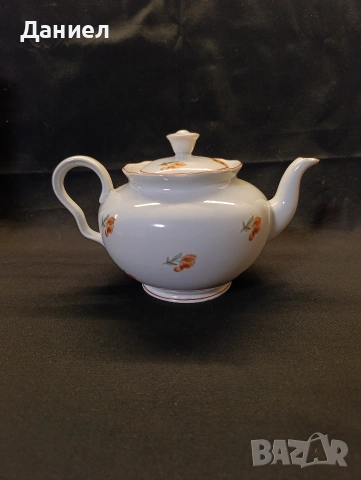 Български порцеланов чайник 