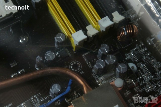 ASUS M2N-E дънна платка NVIDIA nForce 570 Ultra Socket AM2+ ATX, снимка 3 - Дънни платки - 37545350