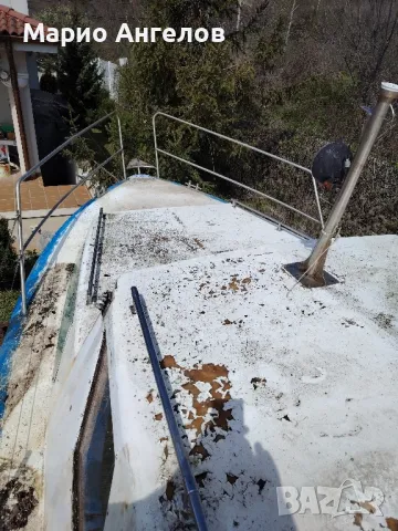 Продава се моторна лодка - Идеален проект! (Бивша спасителна лодка), снимка 3 - Воден транспорт - 49857269