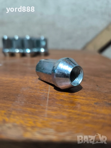 Гайки за алуминиеви джанти, снимка 3 - Аксесоари и консумативи - 52916310