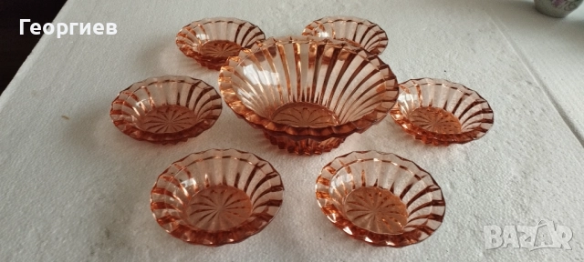 Сервиз сладко,купи,чинии цветно стъкло Сервиз кафе,порцеланови кани мляко., снимка 2 - Чинии - 49462026