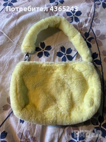 Малка жълта дамска чанта за рамо ЧИСТО НОВА!
