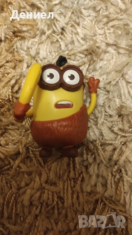 Миньоните фигурка с подвижни ръце! Оригинална!