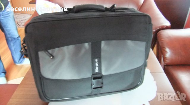 Продавам чанта за лаптоп, снимка 4 - Лаптоп аксесоари - 32550852