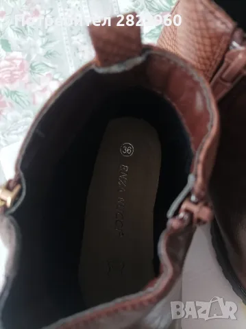 Нови 36 номер боти, снимка 3 - Дамски боти - 48337619