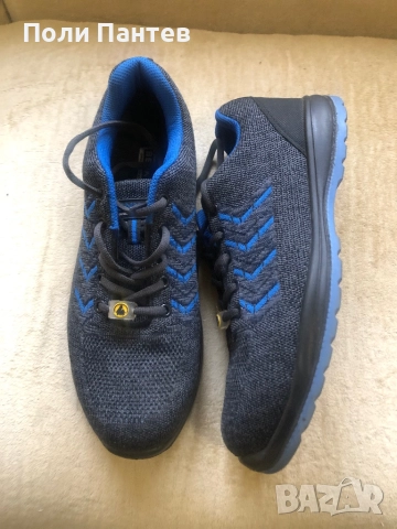 Обувки за работа и ежедневие