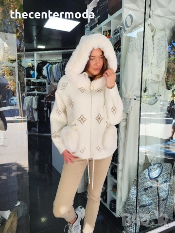 Кашмирена жилетка , снимка 2 - Жилетки - 51810331