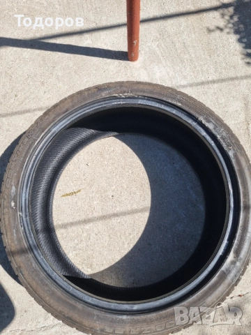 Гума ( единична бройка ) 275/35/22, снимка 3 - Гуми и джанти - 51978693