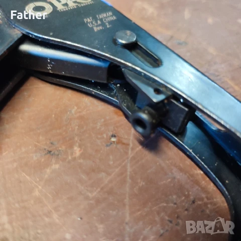 Кримпващи клещи за коаксиален кабел, снимка 5 - Клещи - 50594235