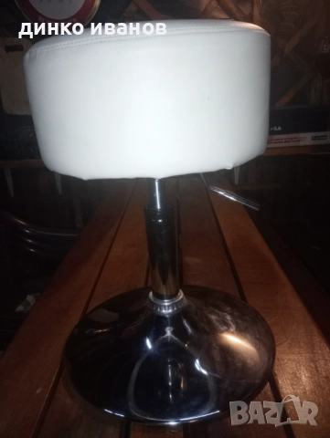 Козметична-фризьорска кожена табуретка с повдигащ механизъм , снимка 6 - Столове - 52553398