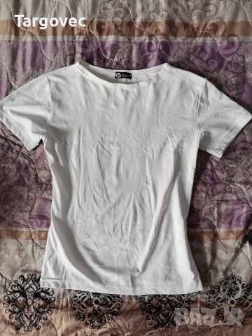 Дамска тениска, снимка 1 - Тениски - 40599078