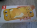 Nintendo Switch Lite Жълто, снимка 1