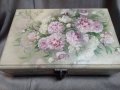 Кутия с цветя - декупаж, снимка 2