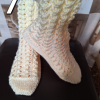 Плетени дамски чорапи, снимка 9 - Дамски чорапи - 44879582
