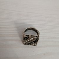 Сребърен пръстен , снимка 1 - Бижутерийни комплекти - 28454620