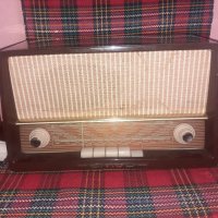 Старо бакелитено радио Emud / Favorit 62, снимка 1 - Други ценни предмети - 40104426