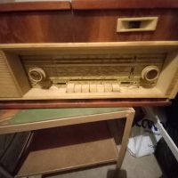 Продавам рядък радиограмофон, снимка 9 - Антикварни и старинни предмети - 43824236