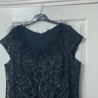 Официална дълга черна рокля с пера и паети размер XL, снимка 3 - Рокли - 43909488