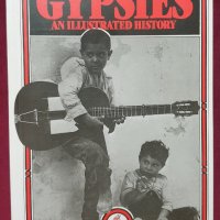 Илюстрирана история на циганите / Gypsies - An Illustrated History, снимка 1 - Специализирана литература - 39449107