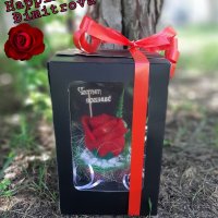 Ръчно изработена роза в кутия, снимка 1 - Изкуствени цветя - 33246302