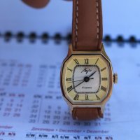 СССР дамски часовник ''Луч'' , снимка 1 - Дамски - 40657876