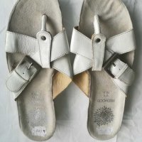 Нови чехли бели ест лак, снимка 1 - Сандали - 32812564