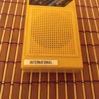 Старо радио INTERNATIONAL FM/AM, снимка 2 - Радиокасетофони, транзистори - 28038566