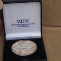 Монета от ''1 долар'' 1987-ма година , снимка 1 - Нумизматика и бонистика - 43659396