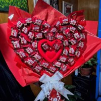 Букет сърце "MY LOVE" от шоколадови вафлички, снимка 5 - Романтични подаръци - 44070845