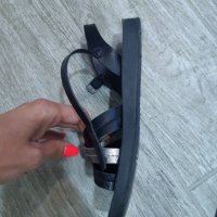 Черни ниски сандали , снимка 5 - Дамски обувки на ток - 37894571