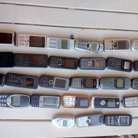 Лот стари телефони, снимка 1 - Други - 37442085