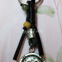 Продава ключодържатели със знака на прабългарския род Дуло. Бижута Луди гъби., снимка 1 - Български сувенири - 28536732