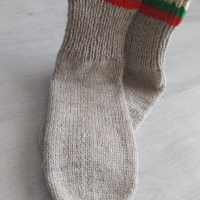 Вълнени чорапи ръчно плетени, снимка 5 - Мъжки чорапи - 44926800