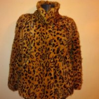 Елегантно късо палто от норка Saga Mink Royal намалявам на 850 , снимка 11 - Палта, манта - 28779365