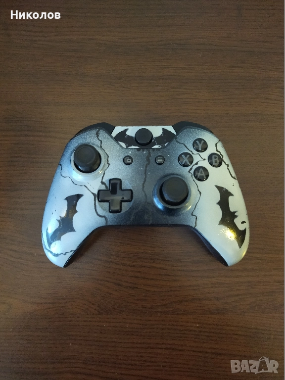 Продавам оригинален безжичен джойстик за XBOX One, снимка 1