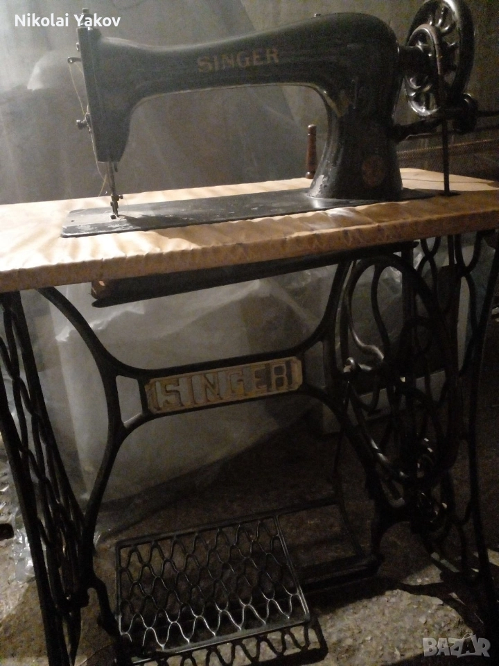 шевна машина сингер маса, снимка 1