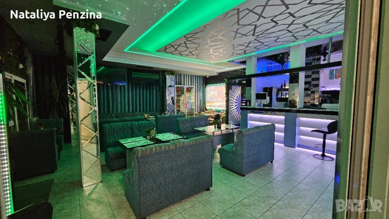 Продава се триетажна сграда в гр. Гълъбово , снимка 1