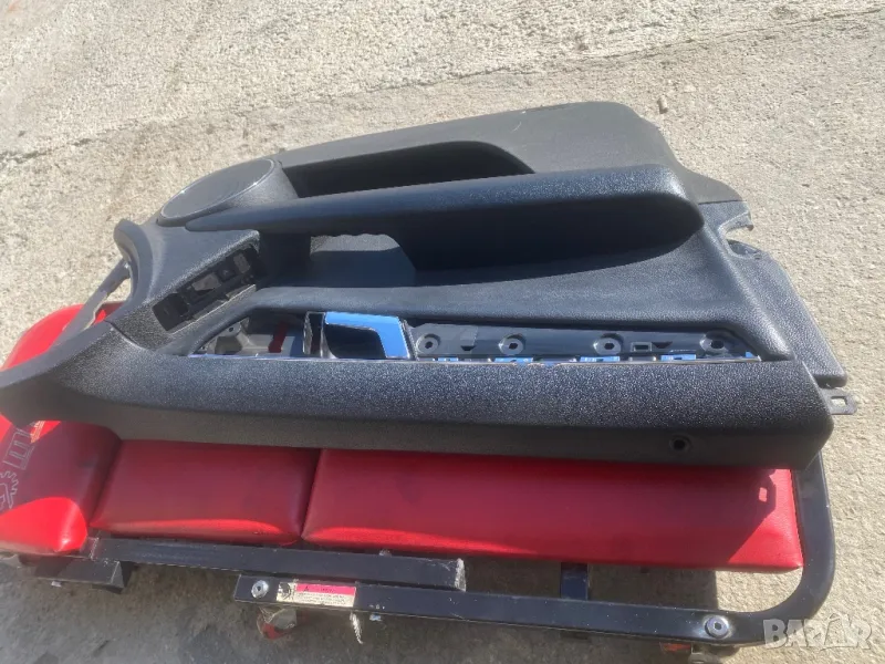 кора врата мерцедес ц класа w204 ( 2007 - 2014 ) лява дирекция тапицерия врата , снимка 1