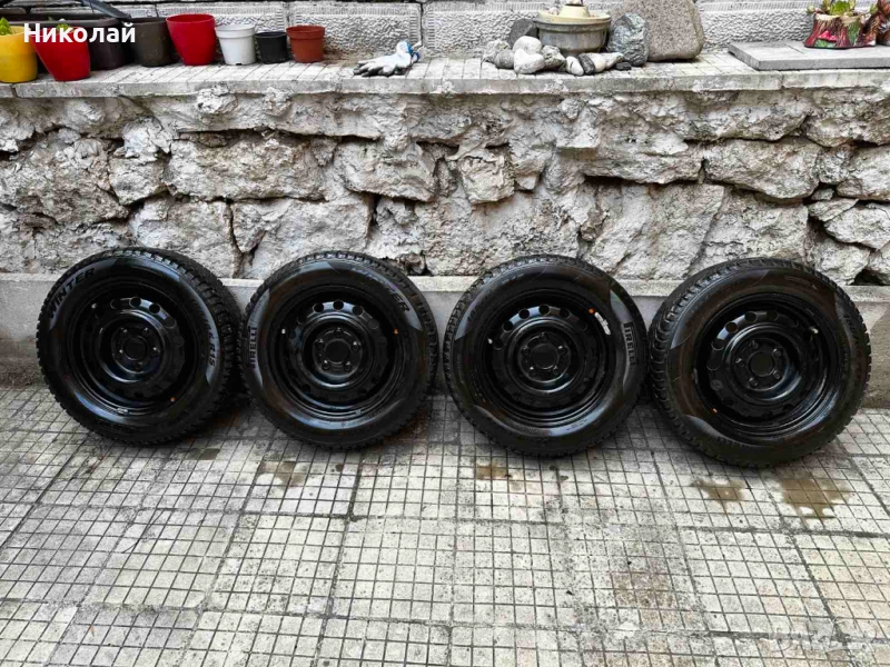 Зимни гуми Pirelli 185 65 15 с джанти 15 цола, снимка 1