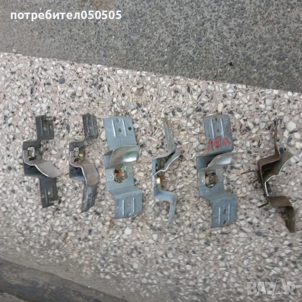 Държачи за Преден Мигачи от Вартбург 353, снимка 1