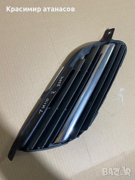 Решетка Предна дясна за Нисан алмера тино.9381M020, снимка 1