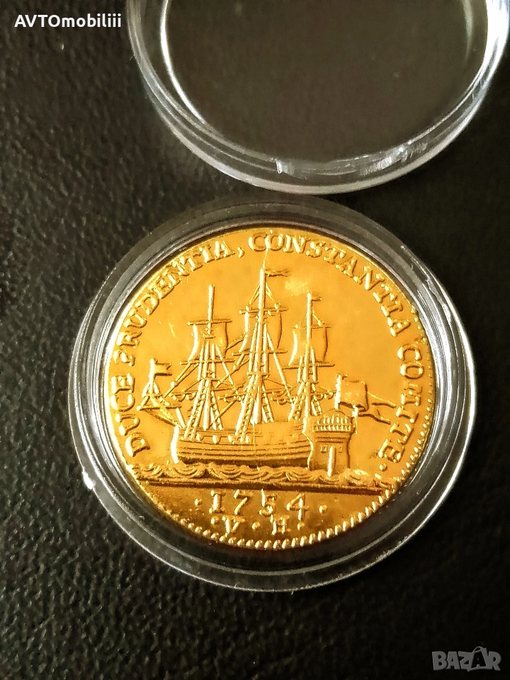 Позлатена средновековна Английска монета в капсула , снимка 1