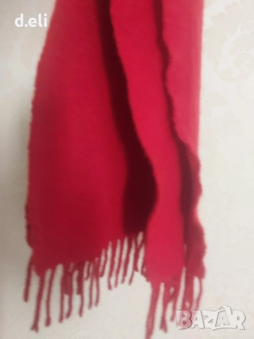 Sisley Italy. 100% Рехава вълна. Unisex шал, снимка 2 - Шалове - 31575551
