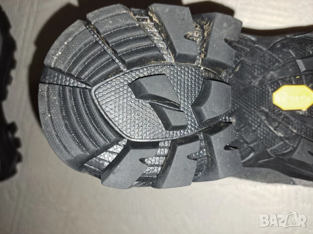 GARMONT № 43 GORE-TEX ,Vibram мъжки туристически боти, снимка 13 - Мъжки боти - 50510859