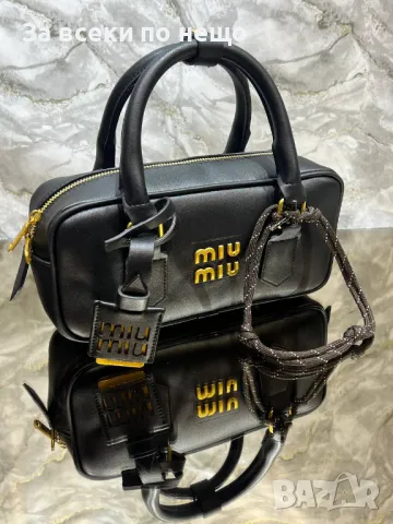 Miu Miu Дамска Чанта Миу Миу - Налични Различни Цветове Код D2023, снимка 2 - Чанти - 49383896