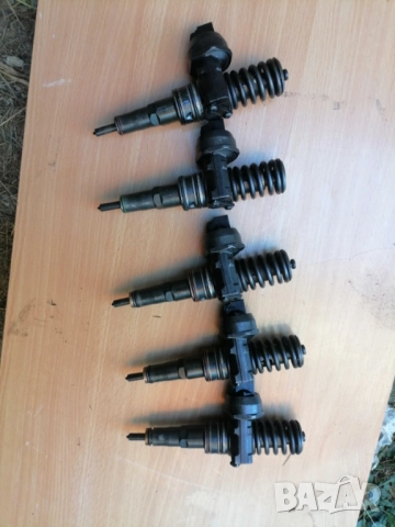 Дюзи vw touareg 2.5 2004 g