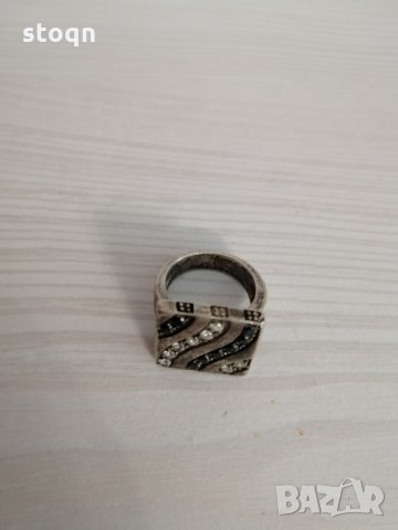 Сребърен пръстен , снимка 1 - Бижутерийни комплекти - 28454620