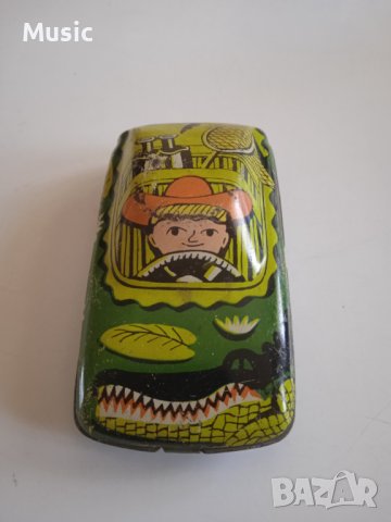 Стара метална количка